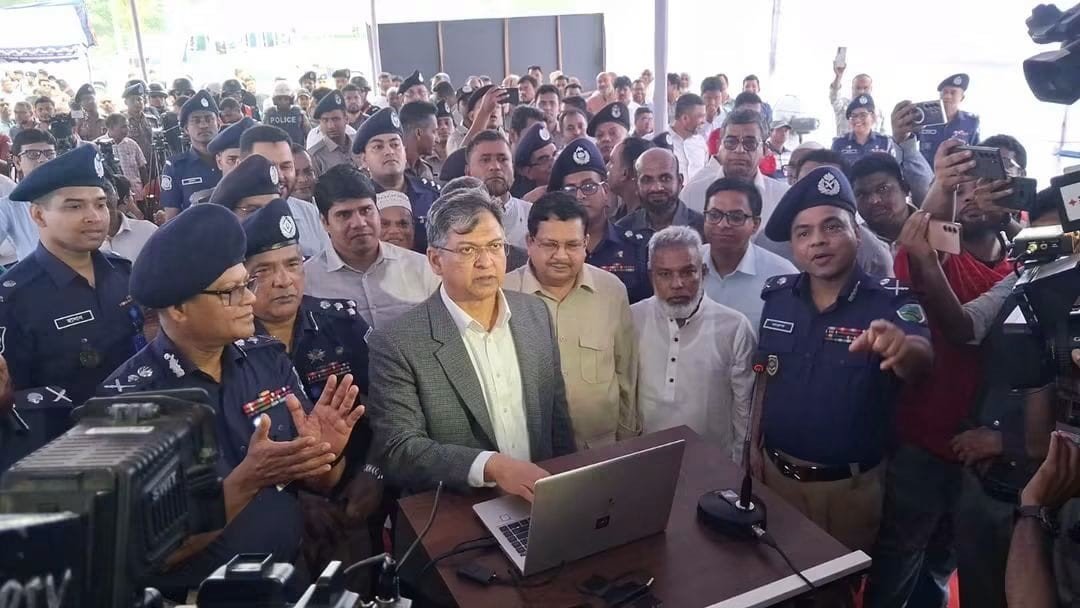 ঢাকা-চট্টগ্রাম মহাসড়কে চালু হলো এআই ‘অটো ফাইন সিস্টেম’: কমবে দুর্ঘটনা, বন্ধ হবে চাঁদাবাজি